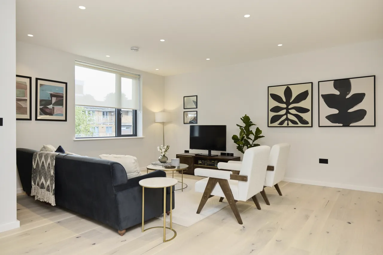 2 bed flat for sale — Coverdale Road, Willesden Green, NW2 4BE