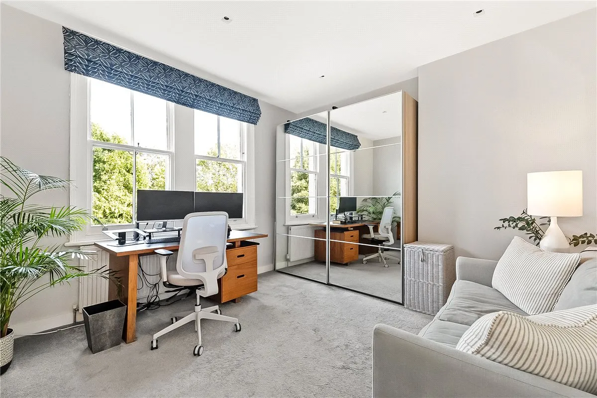 Lyford Road, London, SW18, photo 3