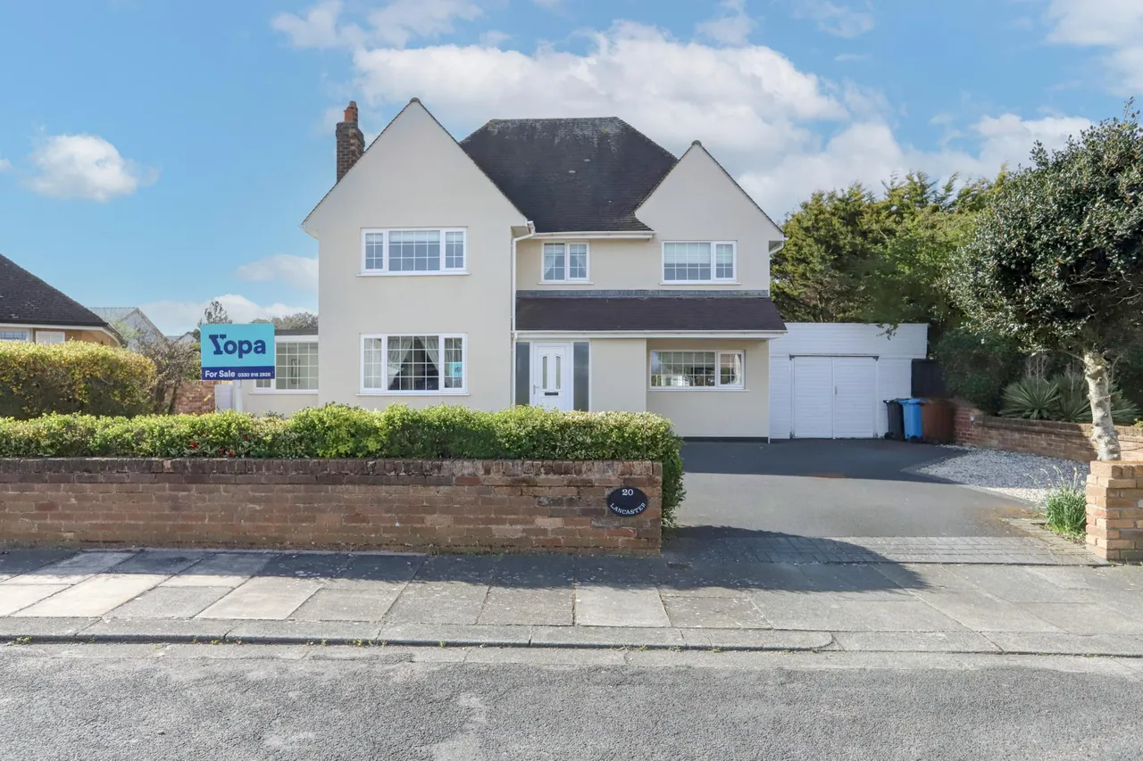Lancaster Avenue, Lytham St. Annes, FY8, photo 4
