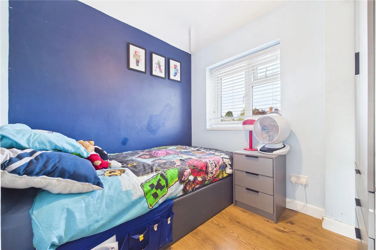 Cotswold Way, Tilehurst, RG31, photo 11