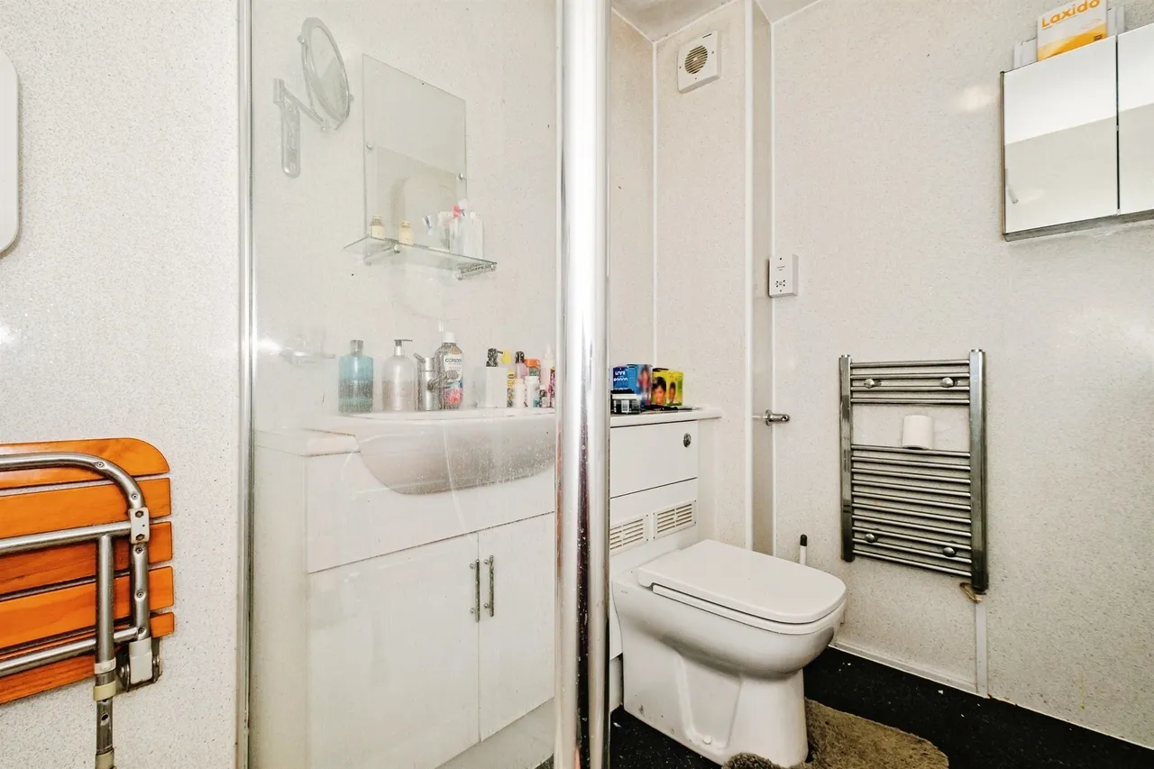 Westlake Gardens, Worthing, BN13, photo 9