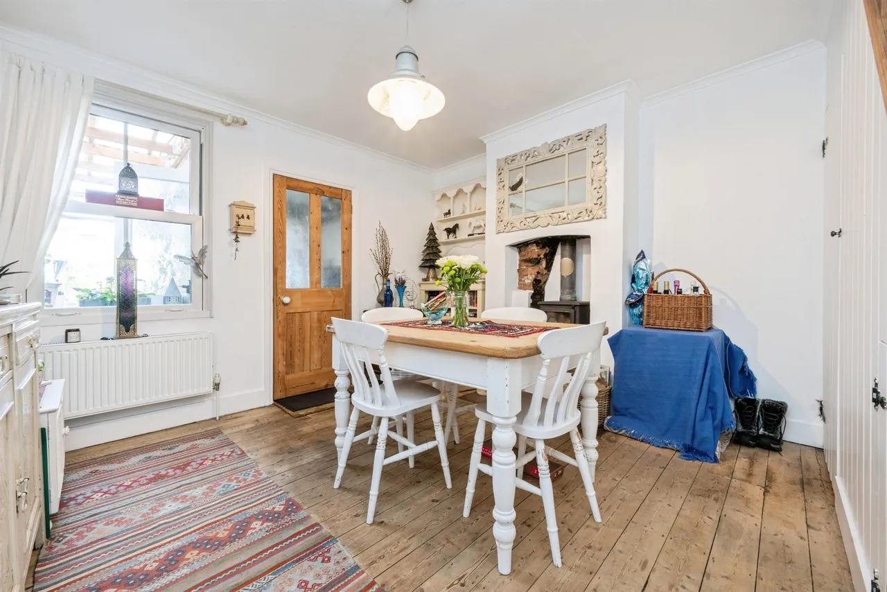 Aylesbury Road, Wendover, HP22, photo 4