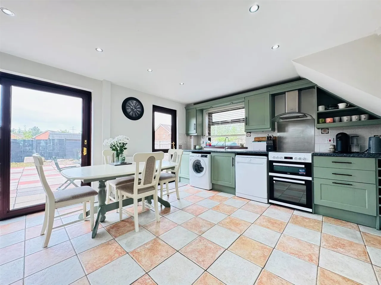 Ballyhenry Avenue, Glengormley, BT36, photo 8