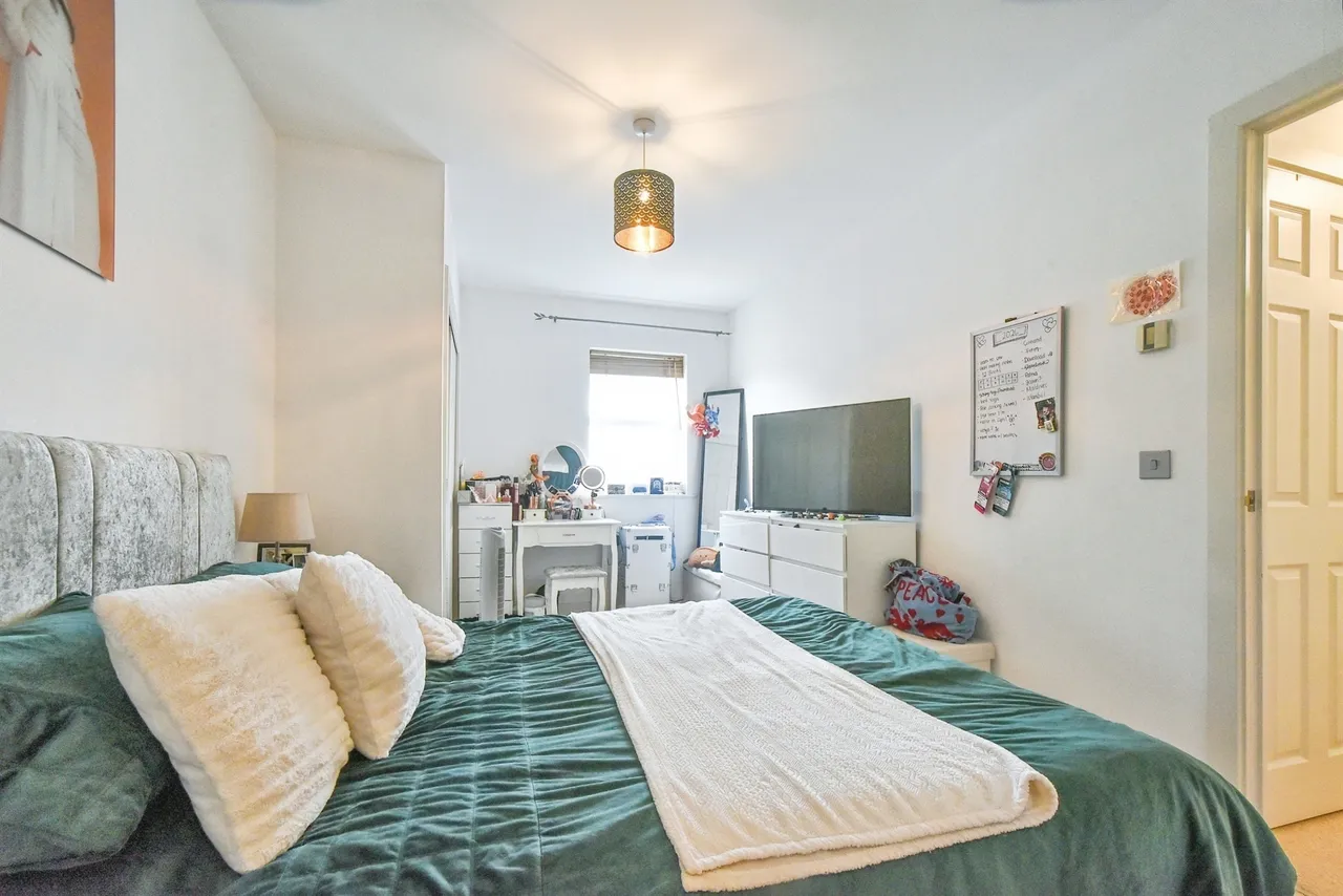 Grouse Road, Calne, SN11, photo 8