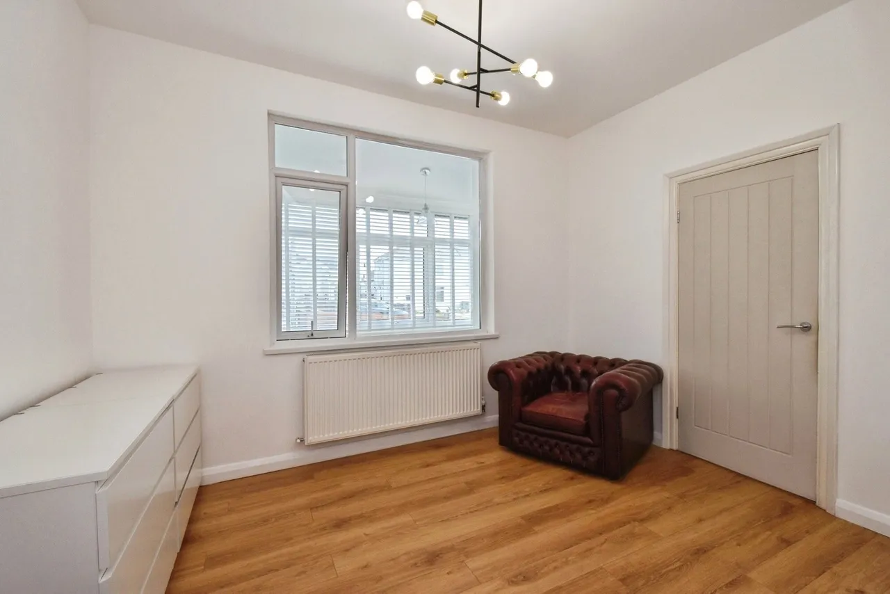 Waun Road, Llanelli, SA15, photo 10