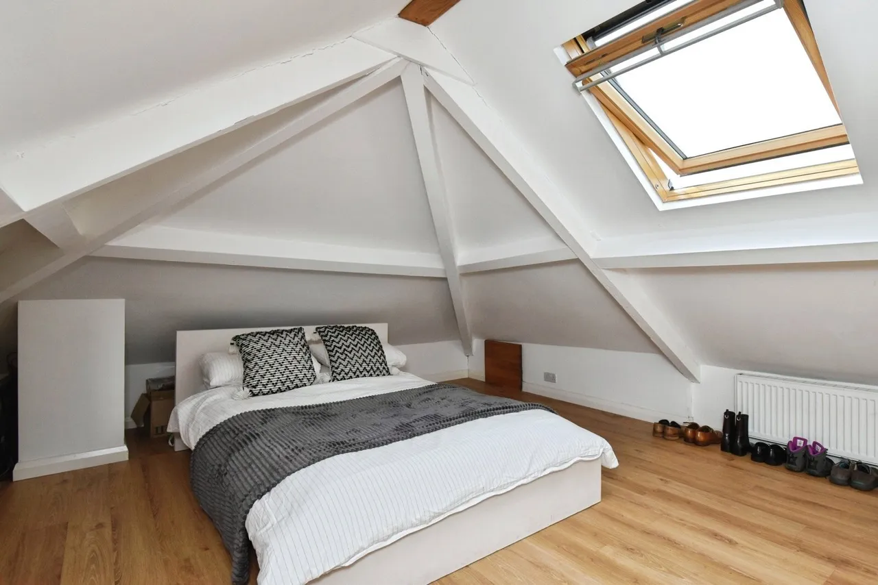Waun Road, Llanelli, SA15, photo 13