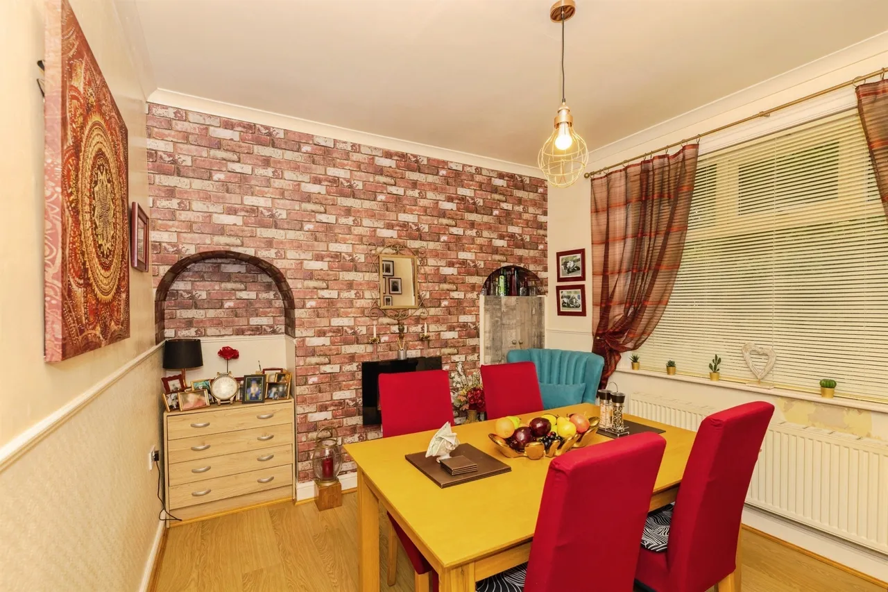Raymond Drive, Bradford, photo 6