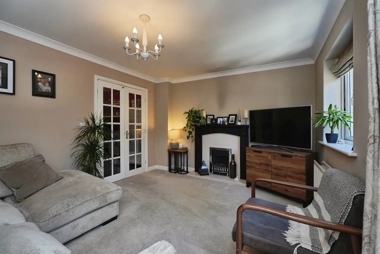 Larch Close, Wheatley, HALIFAX, photo 8