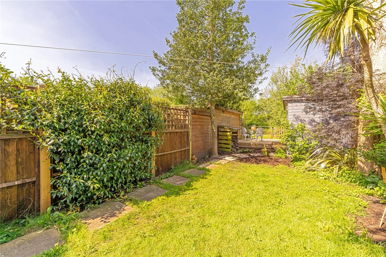 Wolsey Road, Hampton Hill, TW12 1QP, photo 9