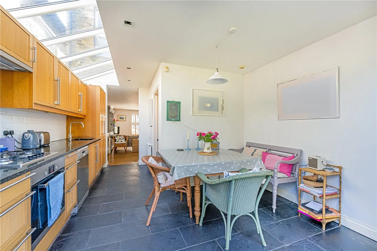 Wolsey Road, Hampton Hill, TW12 1QP, photo 4
