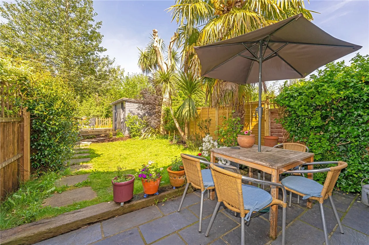 Wolsey Road, Hampton Hill, TW12 1QP, photo 8