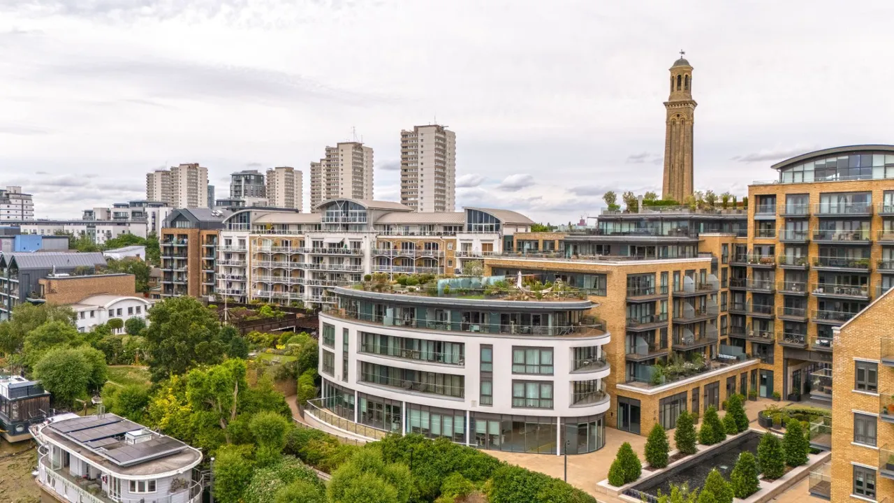 Kew Bridge Road, Brentford, TW8, photo 21