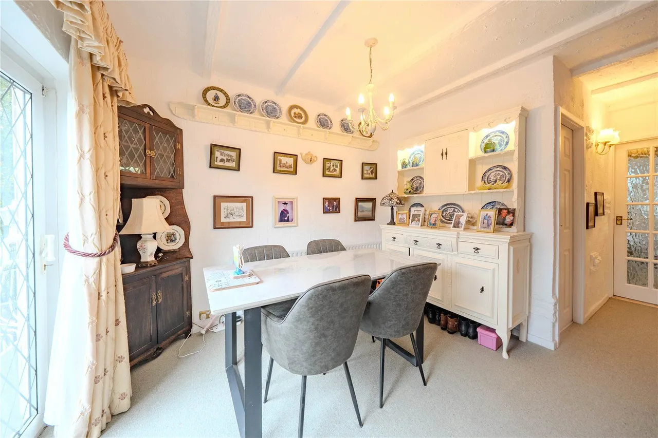 Priesthorpe Road, Farsley, LS28, photo 13