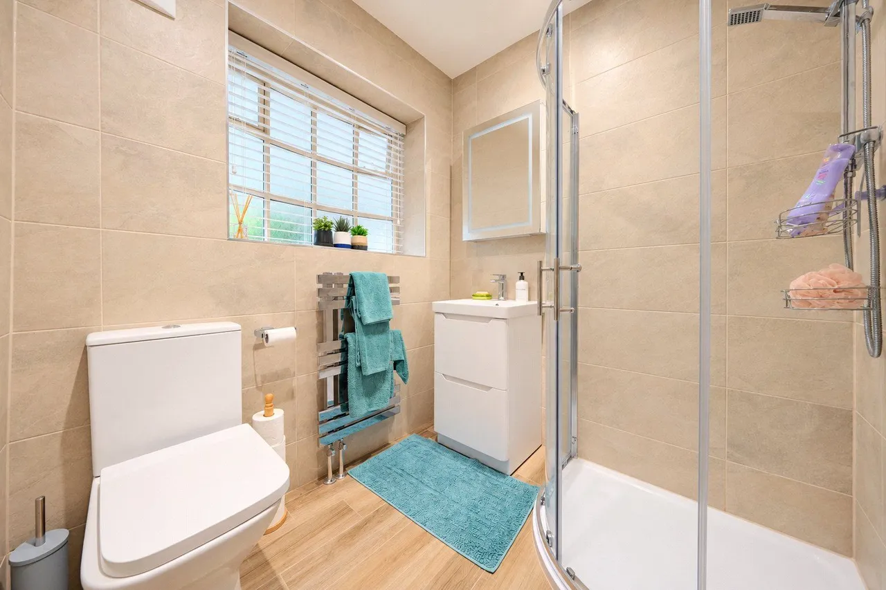Priesthorpe Road, Farsley, LS28, photo 7