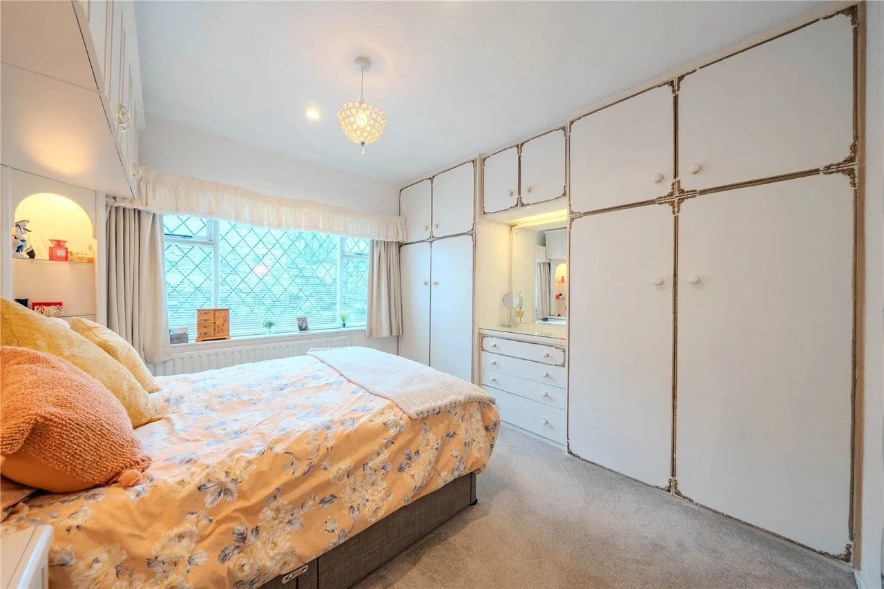 Priesthorpe Road, Farsley, LS28, photo 5