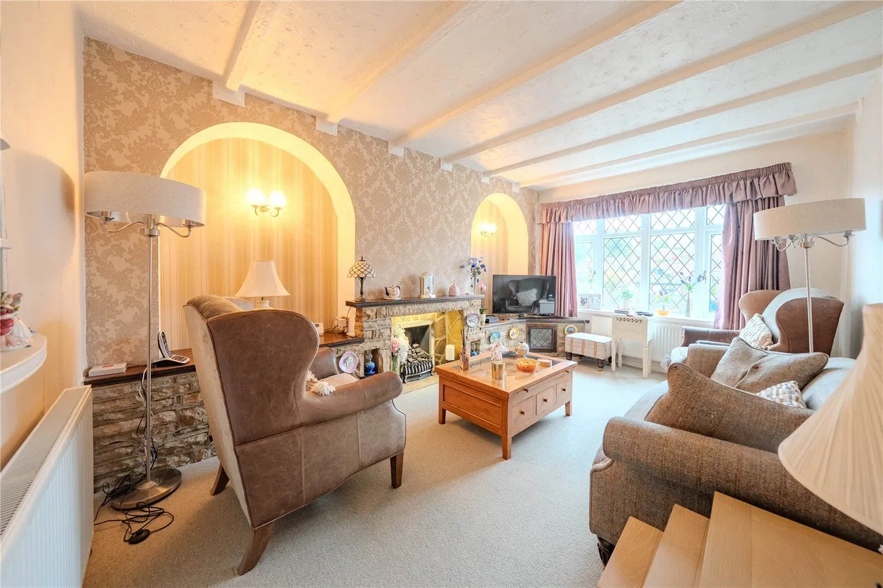 Priesthorpe Road, Farsley, LS28, photo 2