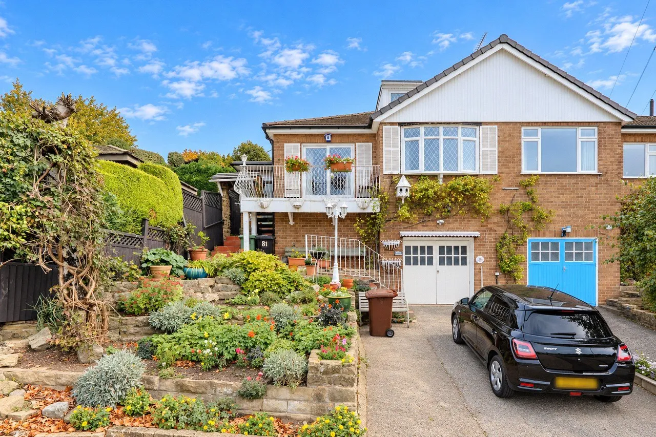 2 bed house for sale, Priesthorpe Road, Farsley, LS28