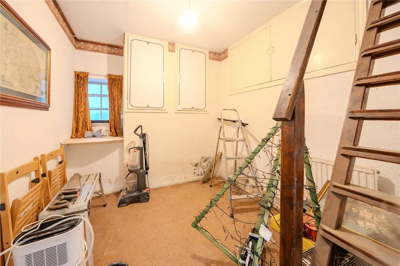 Priesthorpe Road, Farsley, LS28, photo 17