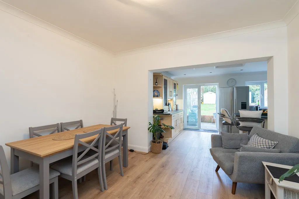 Fairfield Drive, Dorking, RH4, photo 4