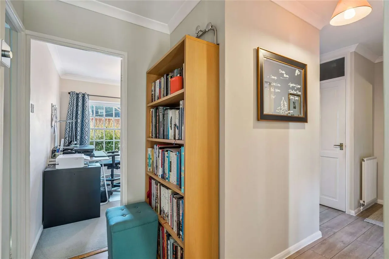 St. Andrews Road, Henley-on-Thames, Oxfordshire, RG9 1HS, photo 8