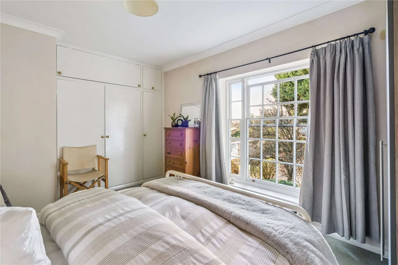 St. Andrews Road, Henley-on-Thames, Oxfordshire, RG9 1HS, photo 6