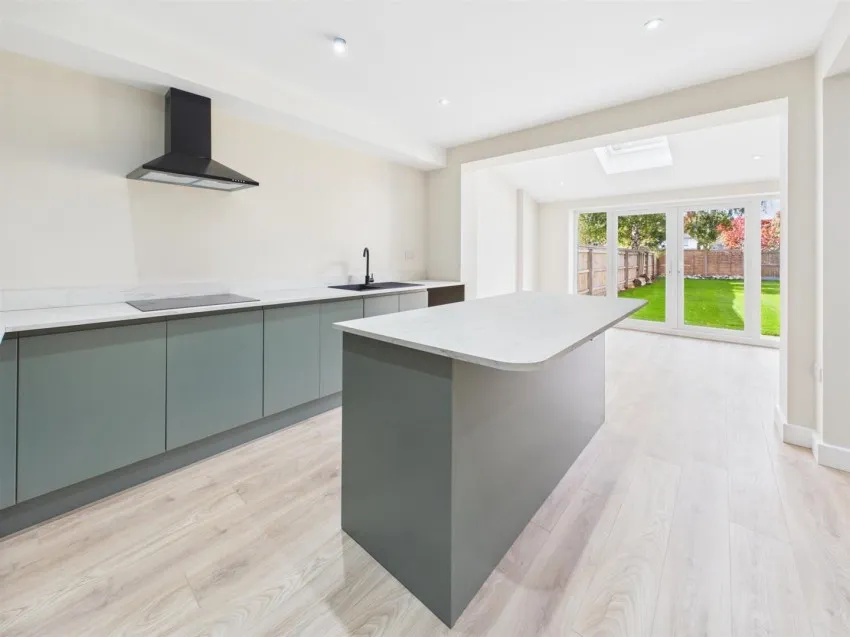 Old Cheltenham Road, Longlevens, photo 2