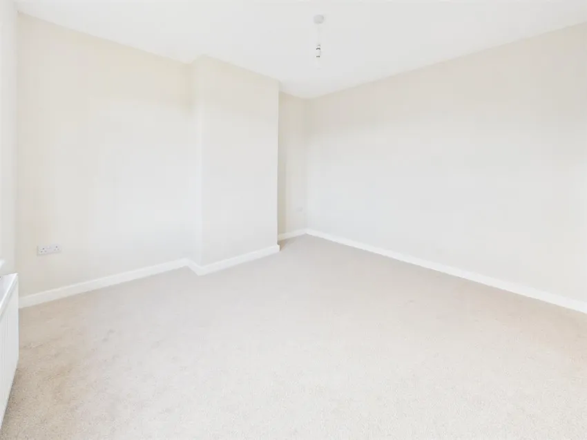Old Cheltenham Road, Longlevens, photo 15