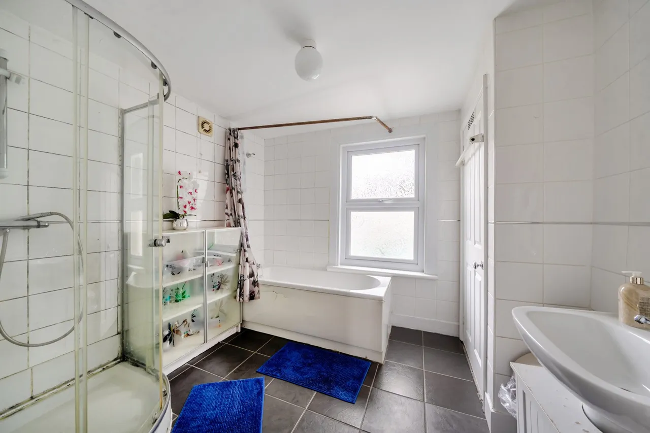 Glenwood Road, SE6, photo 11