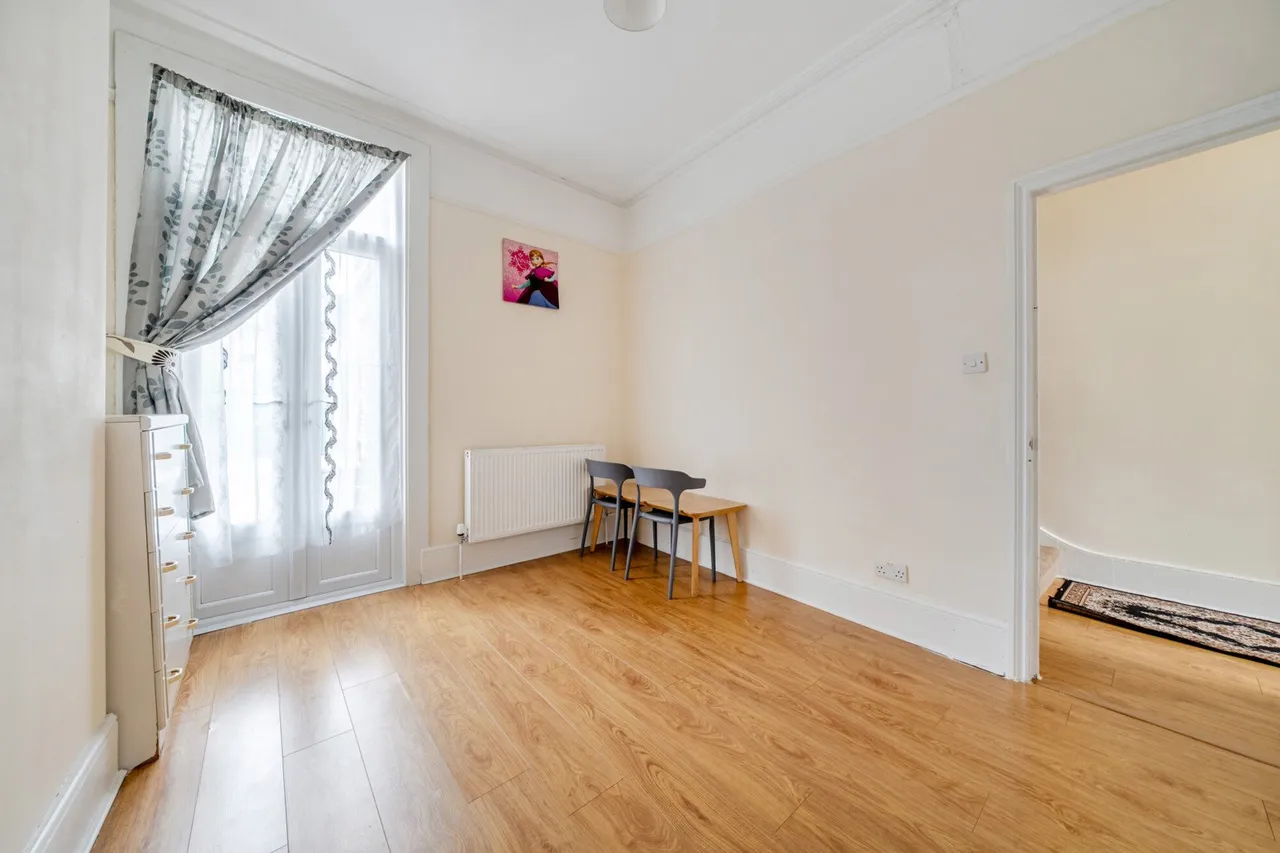 Glenwood Road, SE6, photo 12