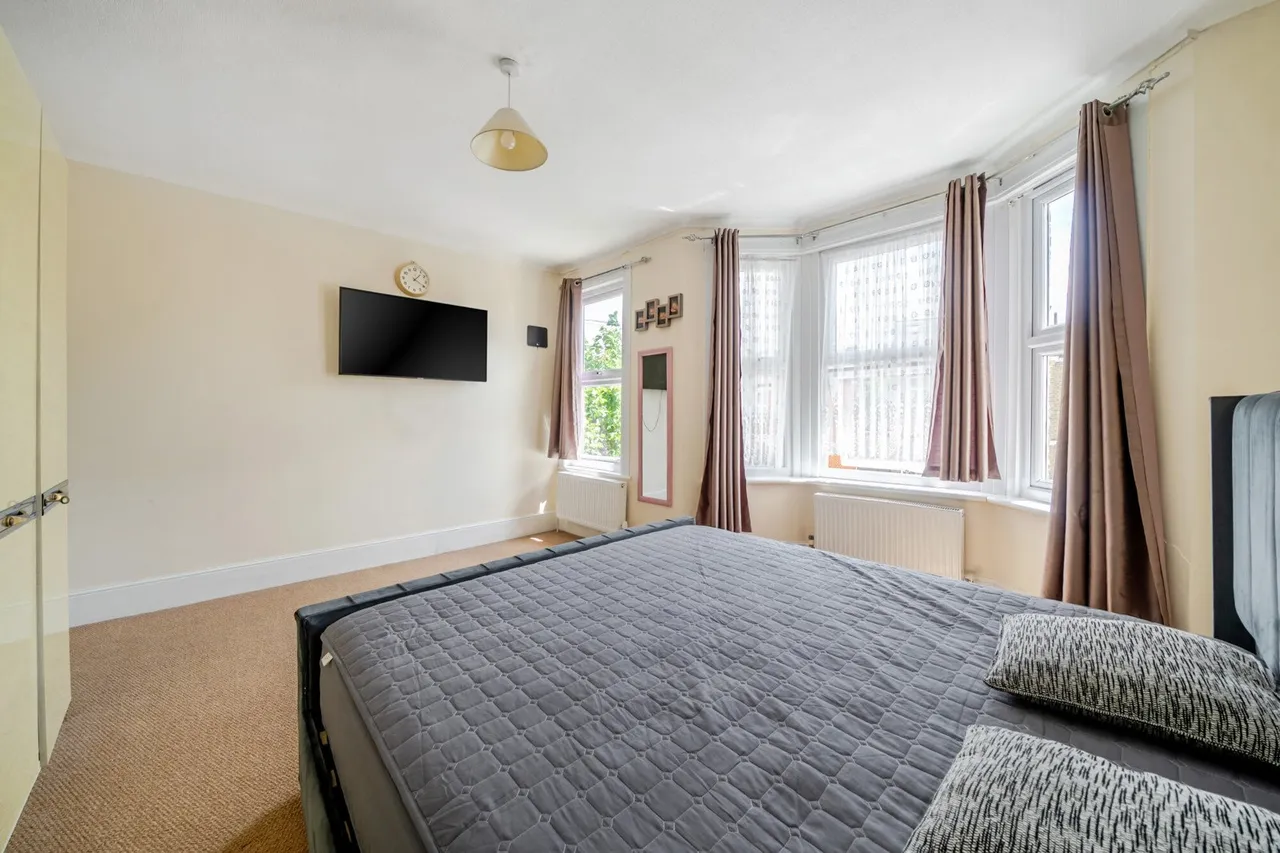 Glenwood Road, SE6, photo 8