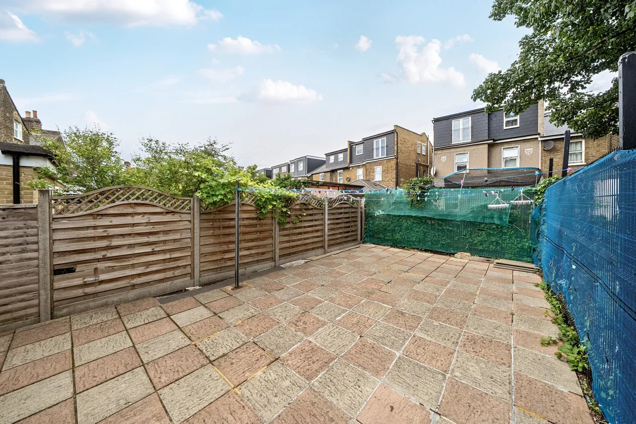 Glenwood Road, SE6, photo 4