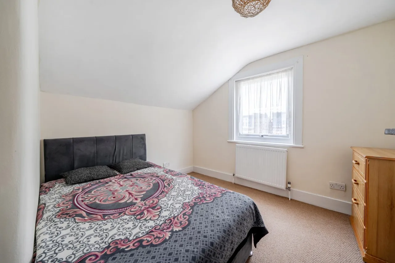 Glenwood Road, SE6, photo 13