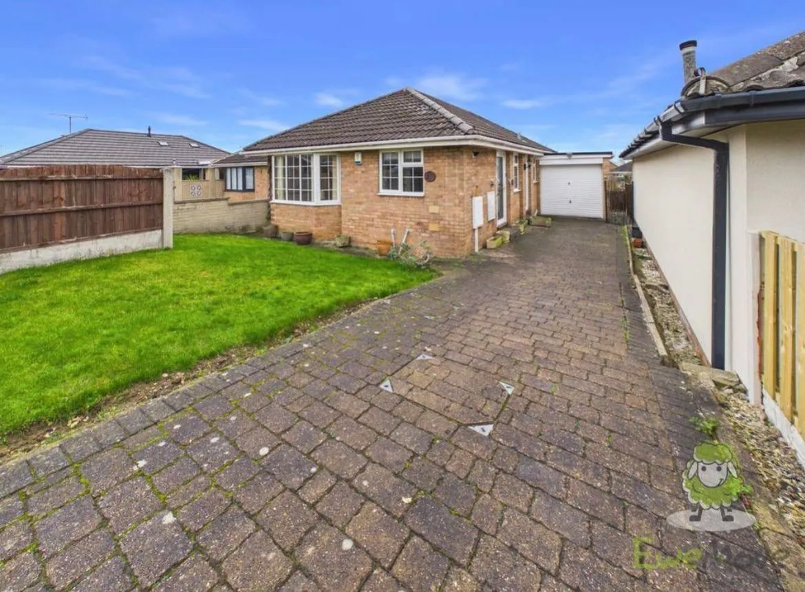 Avon Close, Maltby, S66, photo 15