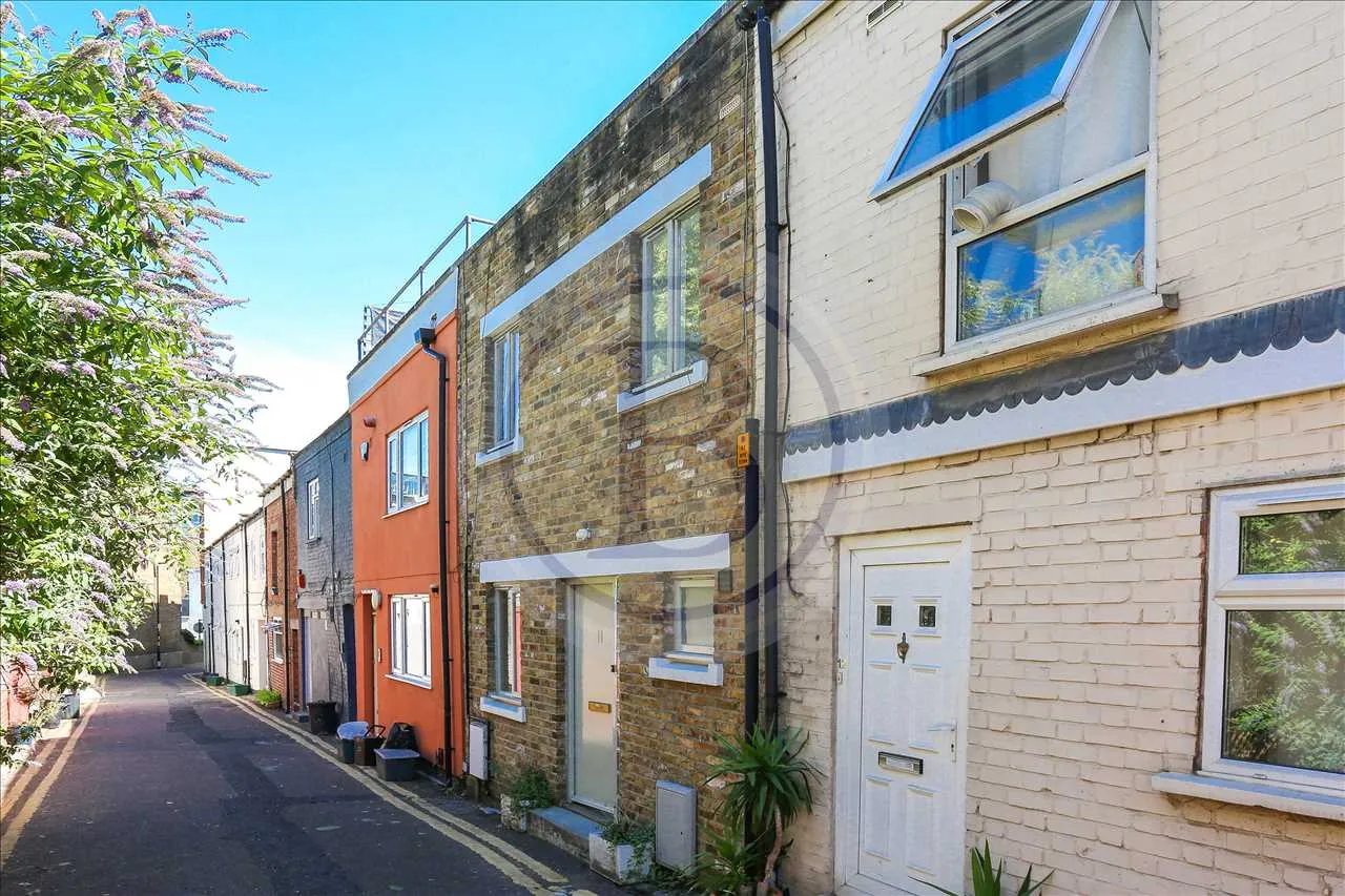 Criterion Mews, London, photo 2