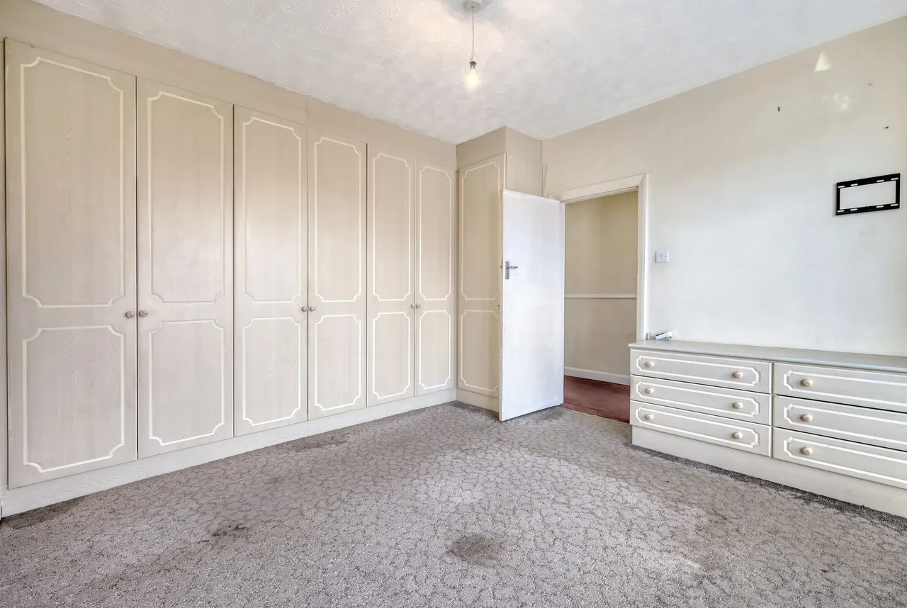 Heathview Road, Grays, Essex, RM16 2RS, photo 14