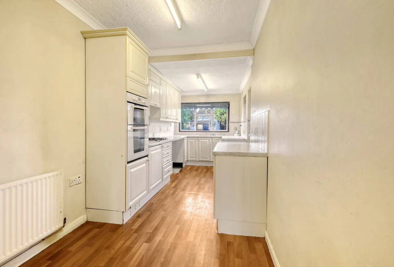 Heathview Road, Grays, Essex, RM16 2RS, photo 15
