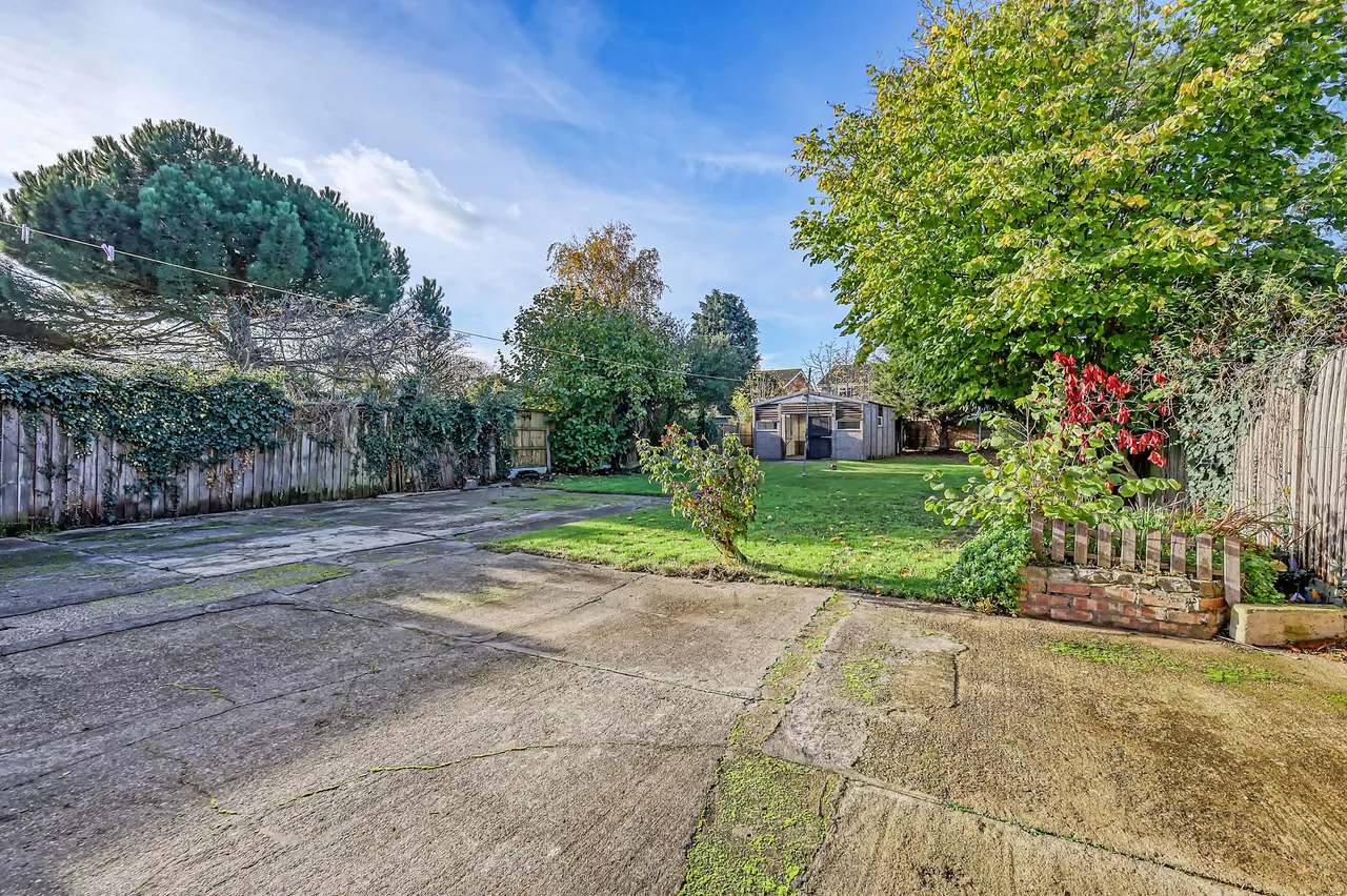 Heathview Road, Grays, Essex, RM16 2RS, photo 4