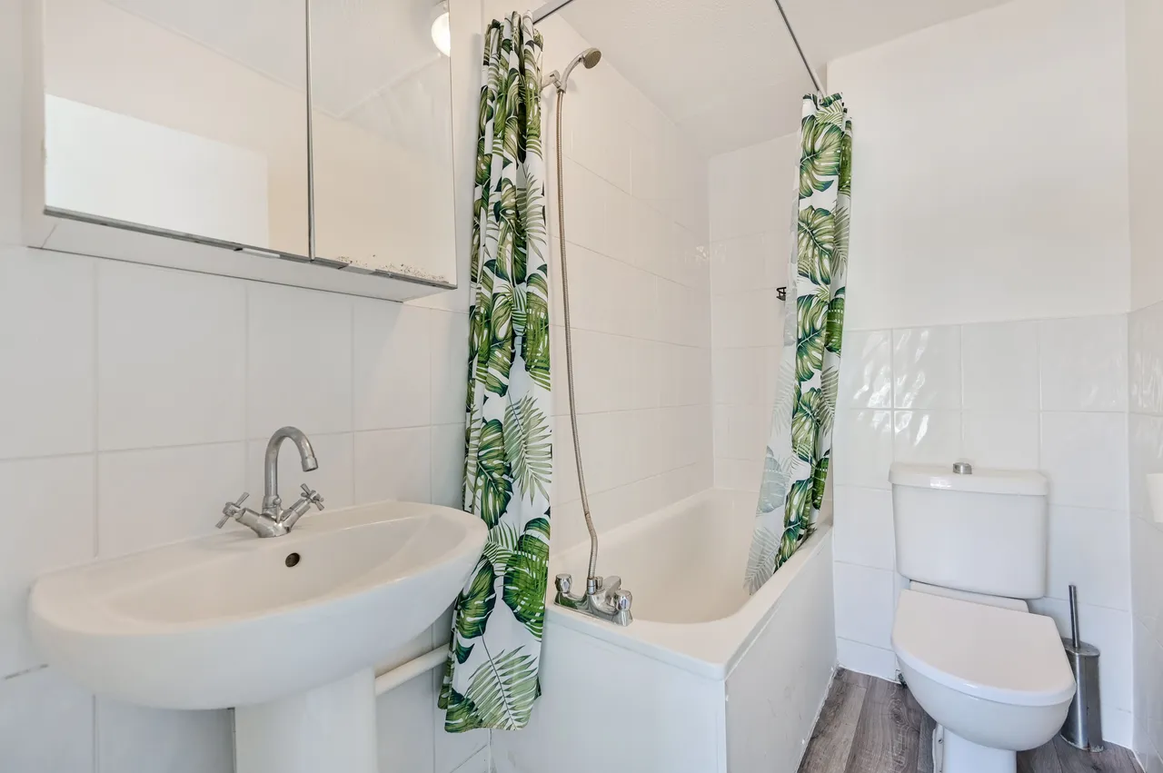 22 Blenheim Gardens, Kingston upon Thames, photo 10
