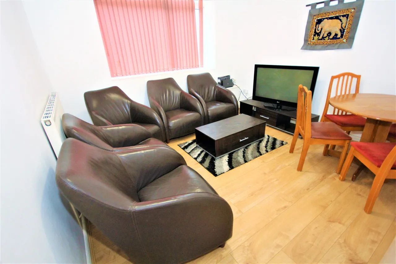 4 bed student accomodation to rent — Wellfield Road, Preston, Lancashire, PR1 8SP