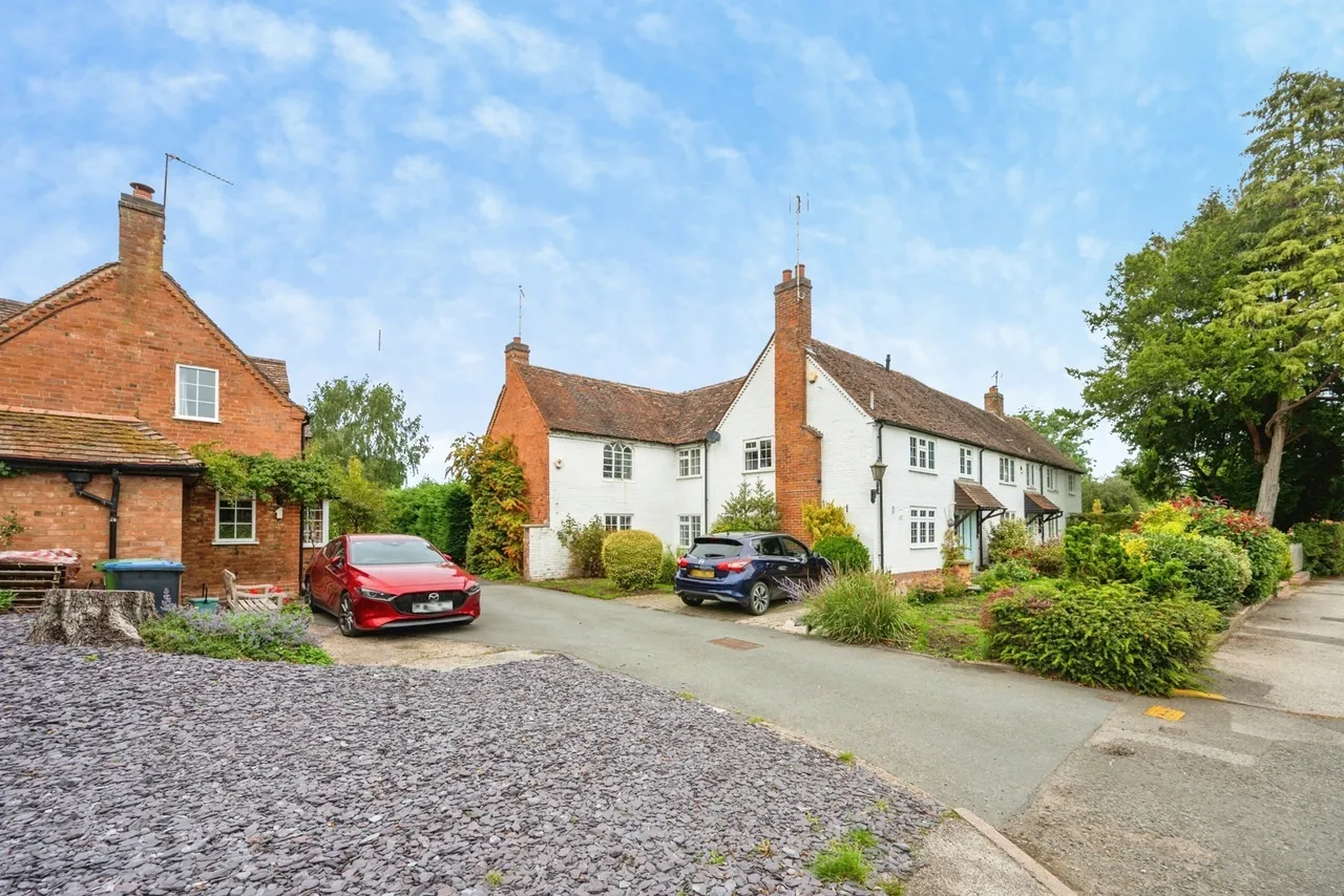 Arrow, Alcester, B49, photo 26