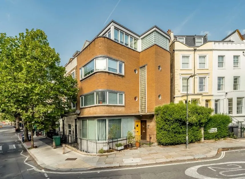 2 bed flat for sale, Leighton Road, Kentish Town, NW5