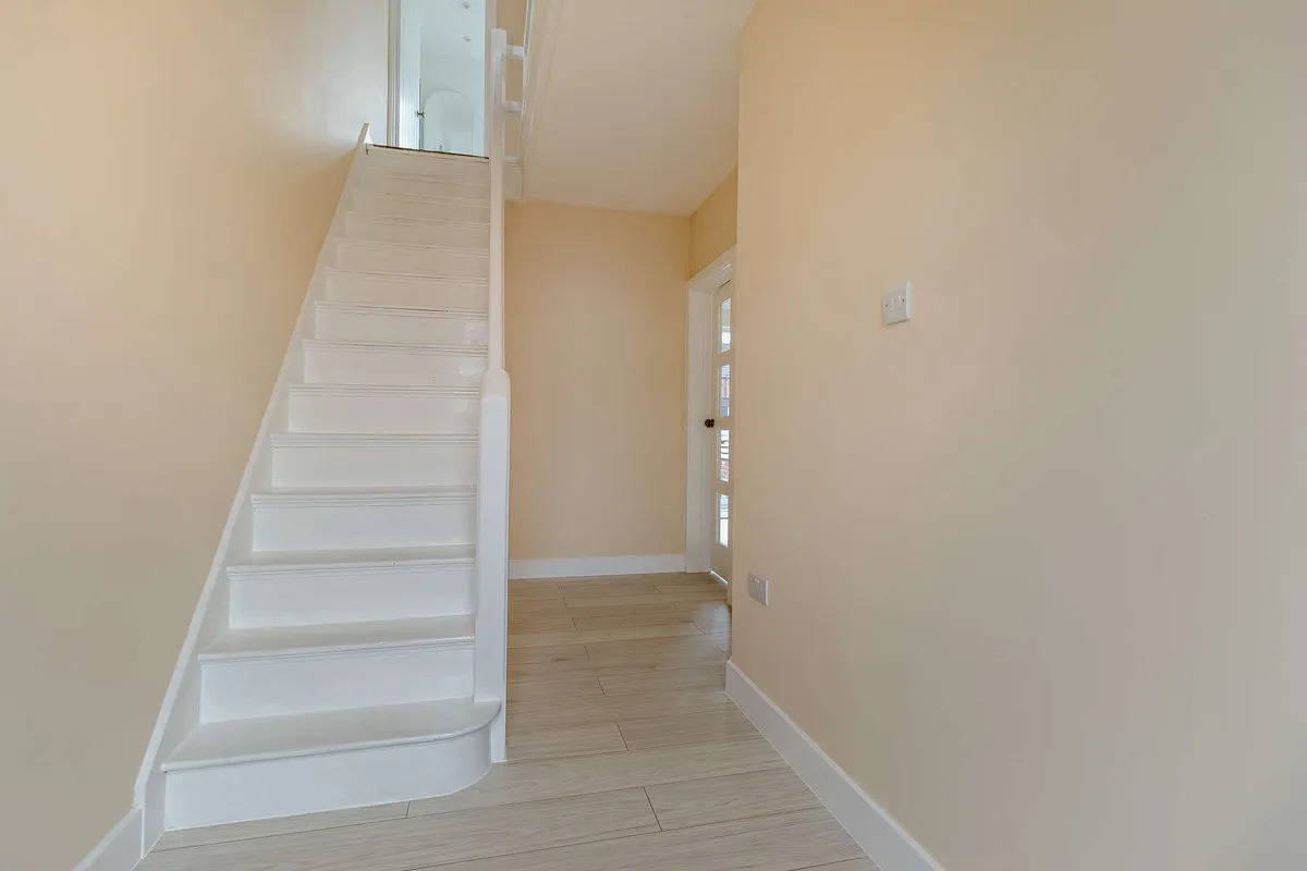 Holyrood Road, Doncaster, DN2, photo 9