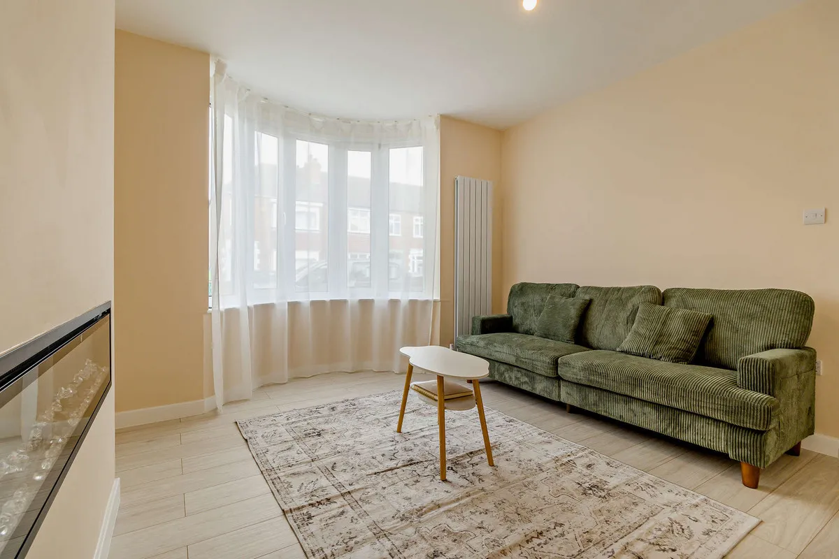 Holyrood Road, Doncaster, DN2, photo 8