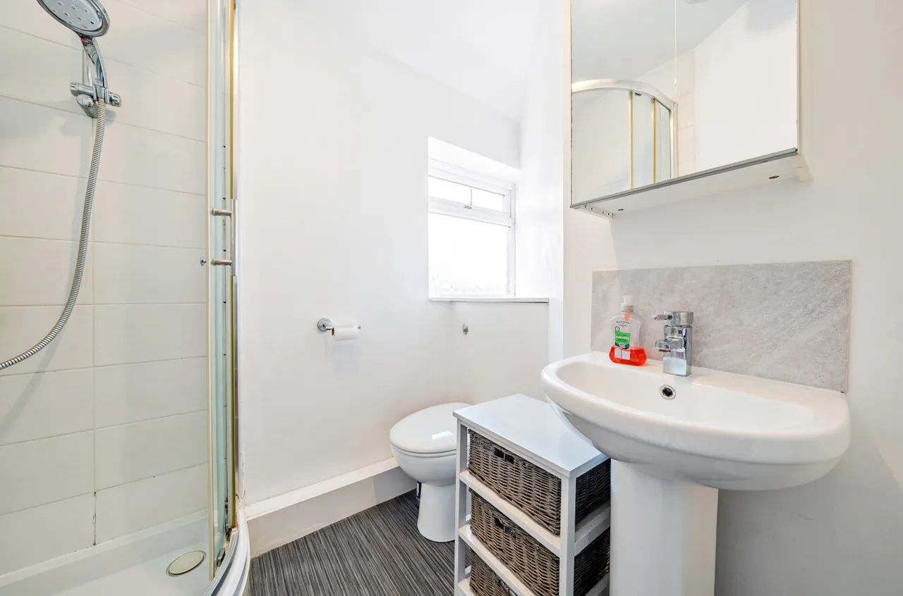 Hazel Avenue, Guildford, GU1, photo 6