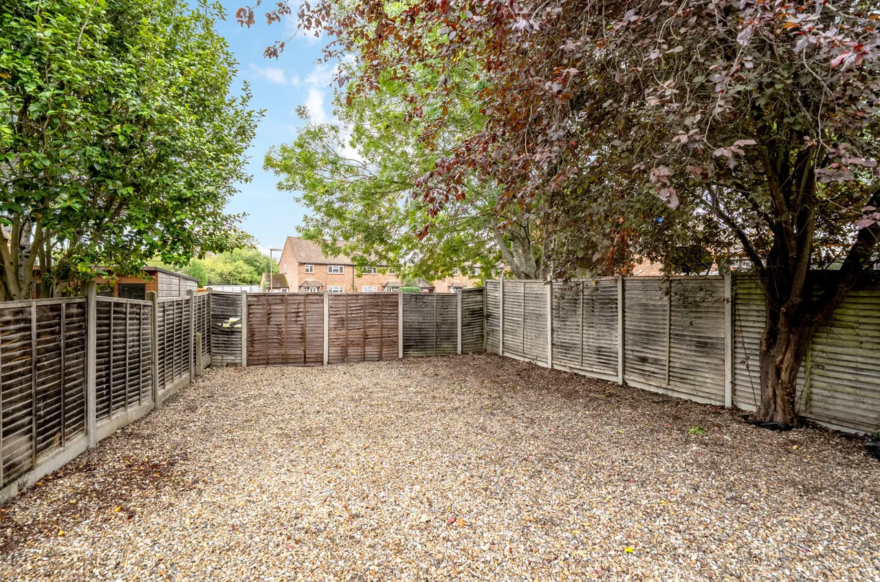 Hazel Avenue, Guildford, GU1, photo 2
