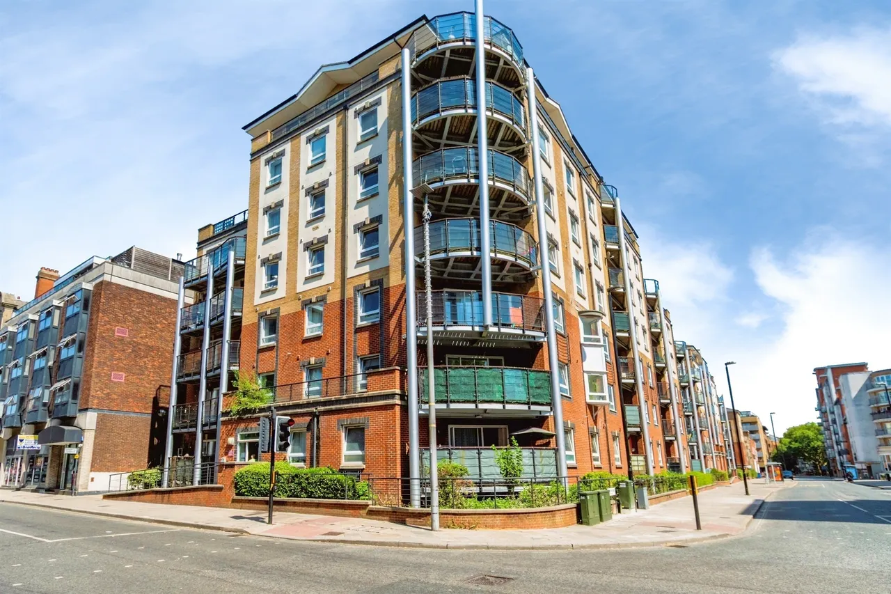 1 bed flat for sale — Briton Street, Southampton