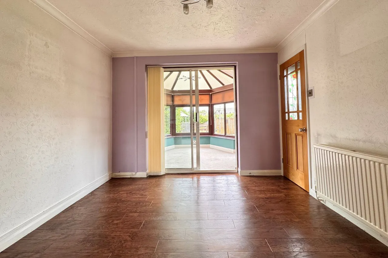 Meadowfield Close, Glossop, photo 10