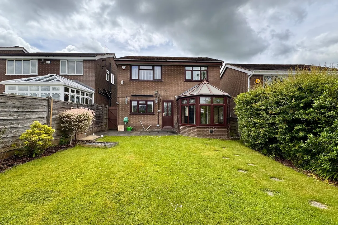 Meadowfield Close, Glossop, photo 4