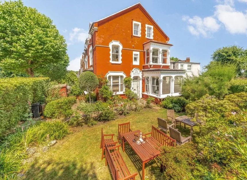 2 bed flat for sale — Cromwell Avenue, Highgate, N6