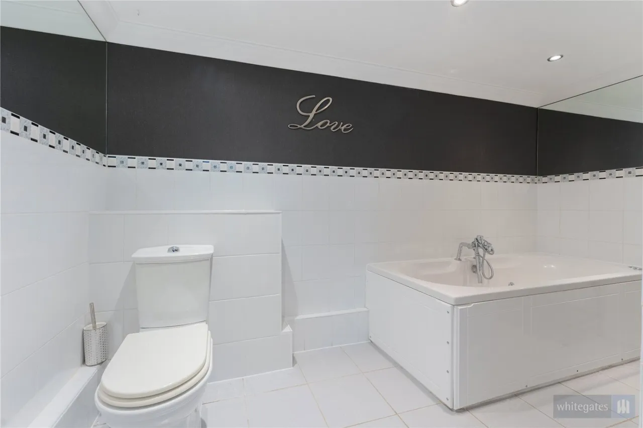 North Drive, Sandfield Park, L12, photo 17